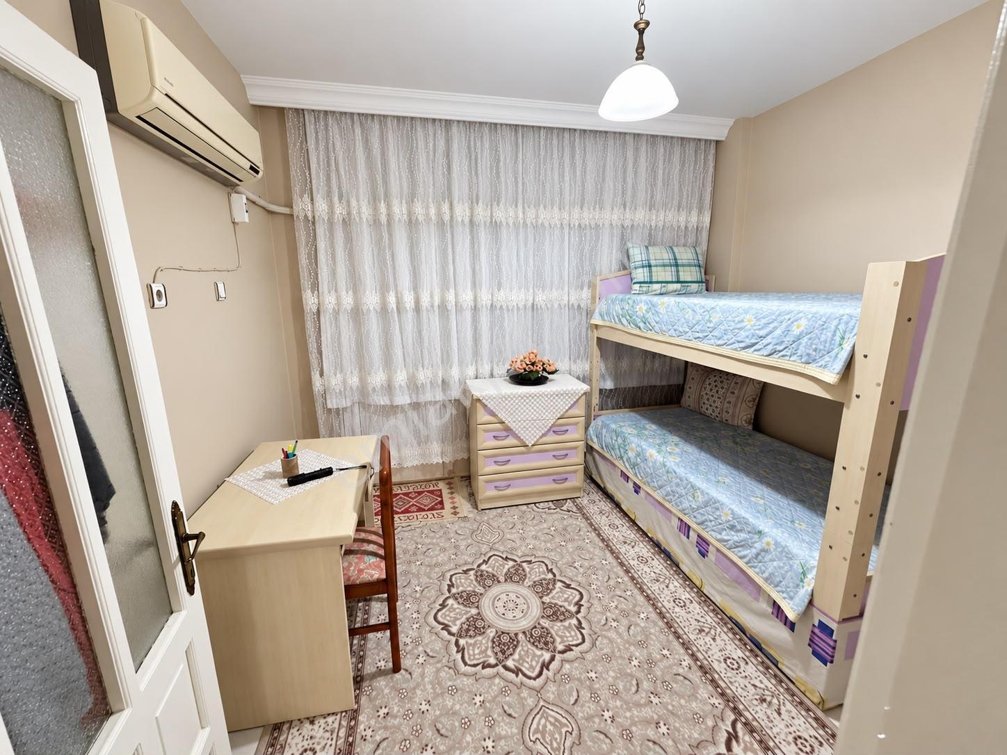 Bergama Fatih Mah. Korkmaz Sitesinde Eşyalı Satılık 3+1 Daire — fotoğraf 22
