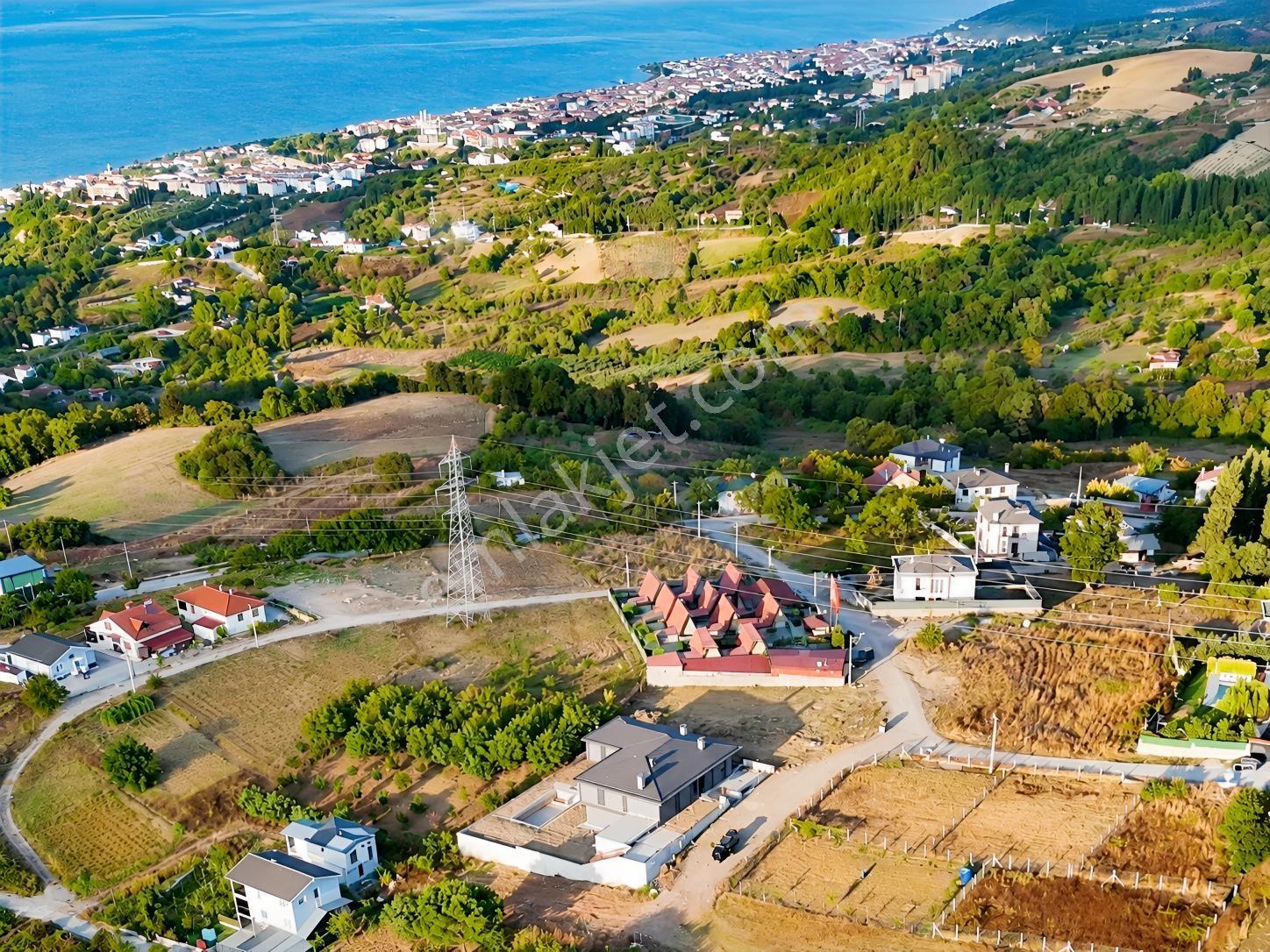 Acil Satılık! Karamürsel Olukluda Deniz Manzaralı 507,63 M² — fotoğraf 2