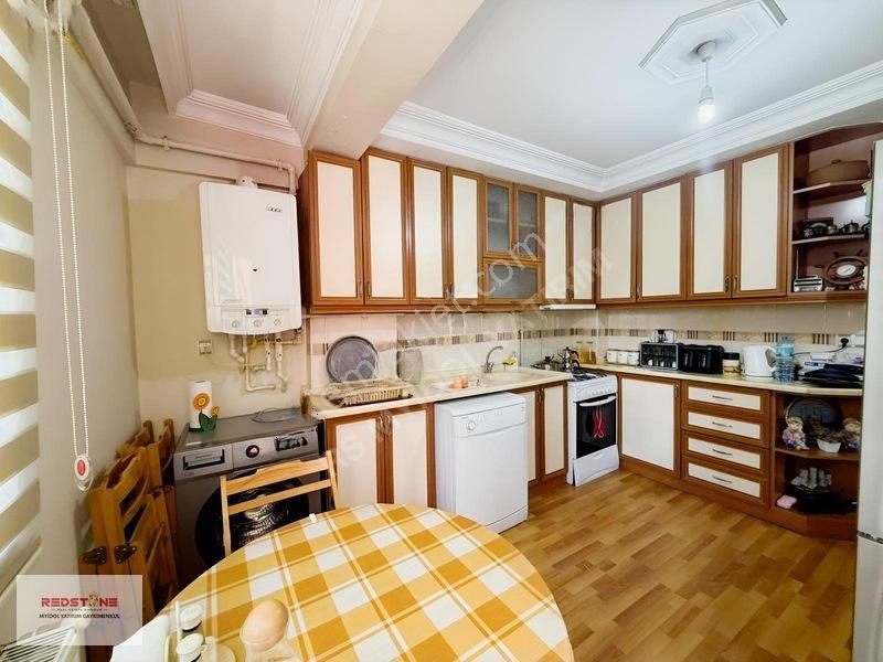 Redstone Myidol'den Satılık İstiklal'de 3+1 Ara Kat Daire — fotoğraf 9