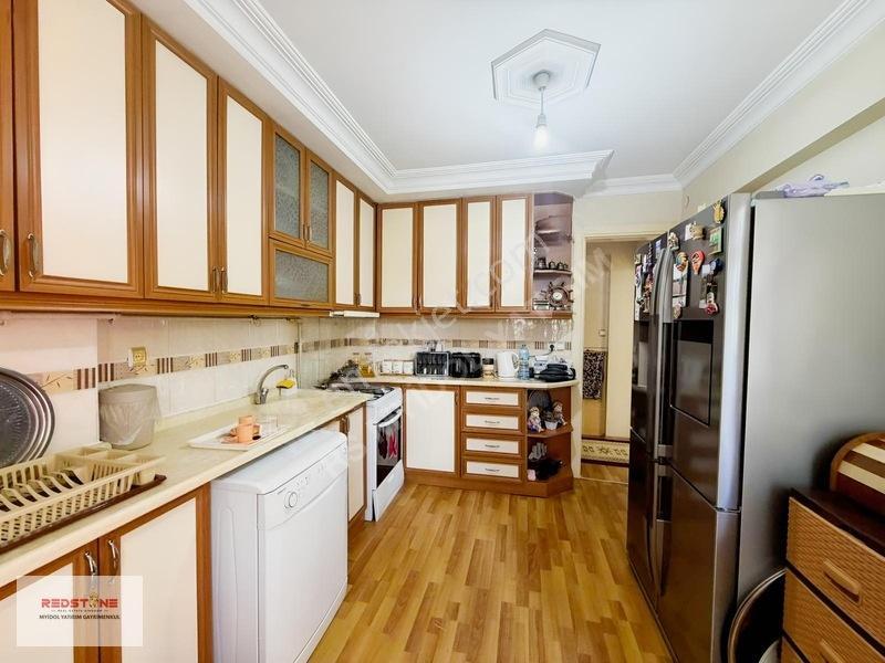 Redstone Myidol'den Satılık İstiklal'de 3+1 Ara Kat Daire — fotoğraf 11