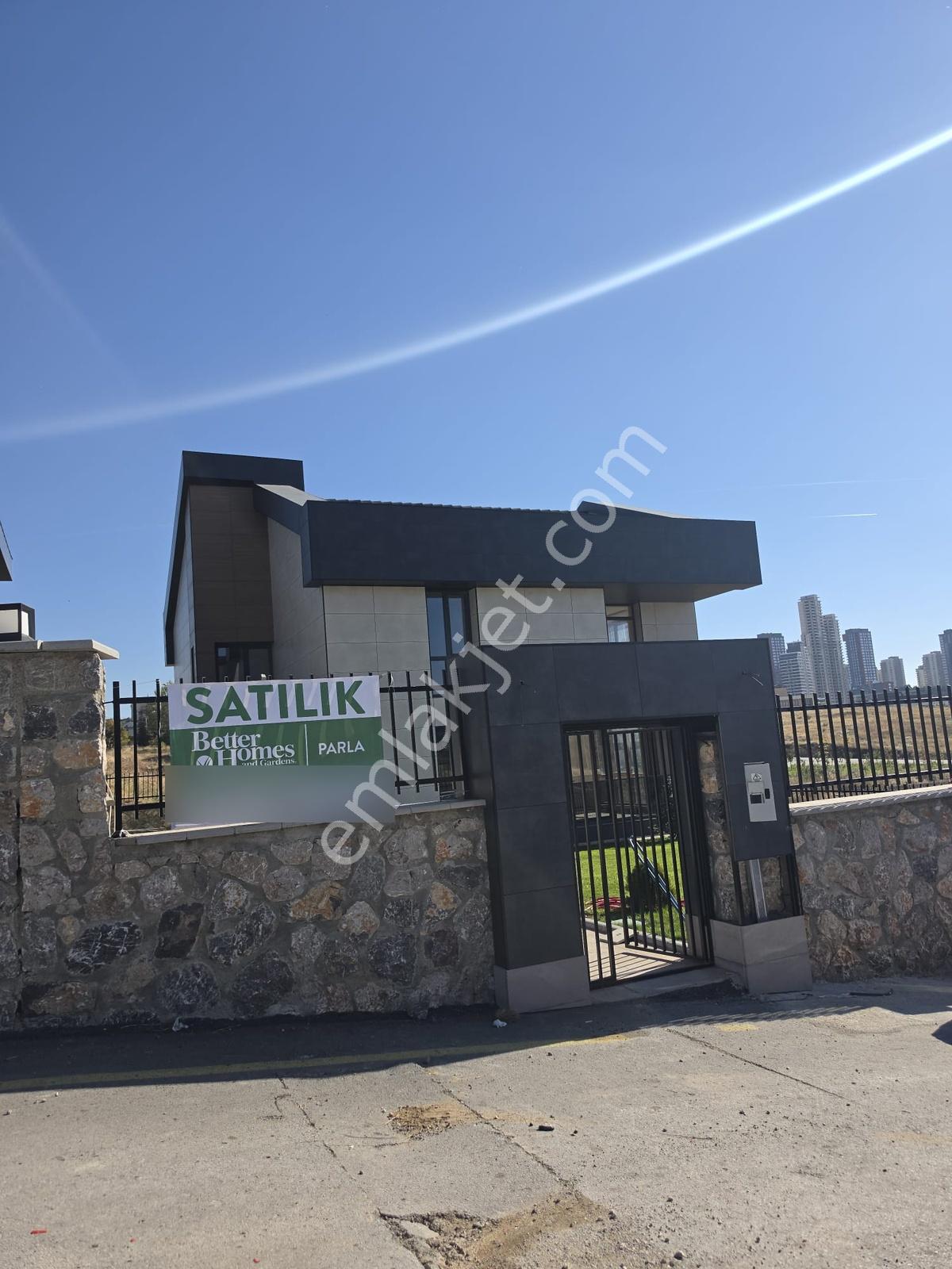 Beytepe'de Özel Yapılı, Geniş Bahçeli Ve Garajlı Lüks Villa — fotoğraf 2