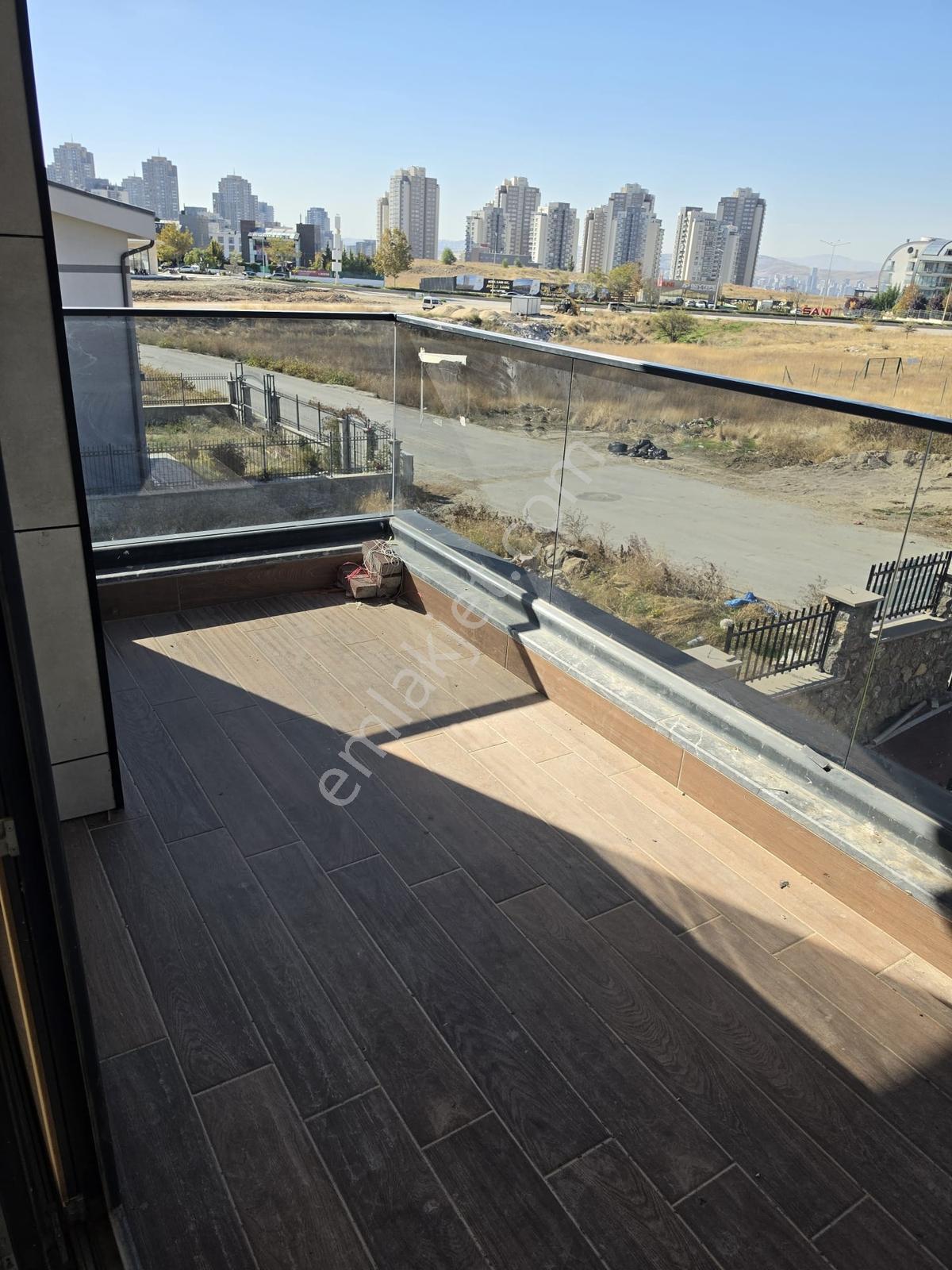 Beytepe'de Özel Yapılı, Geniş Bahçeli Ve Garajlı Lüks Villa — fotoğraf 14