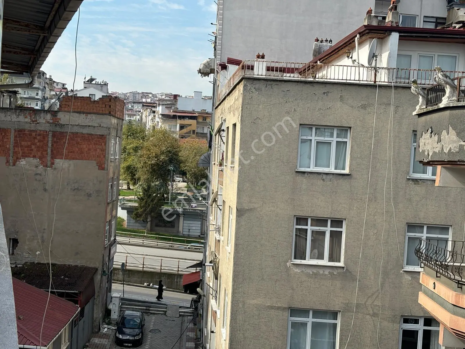 İlkadım Da 3+1 Satılık Daire — fotoğraf 3