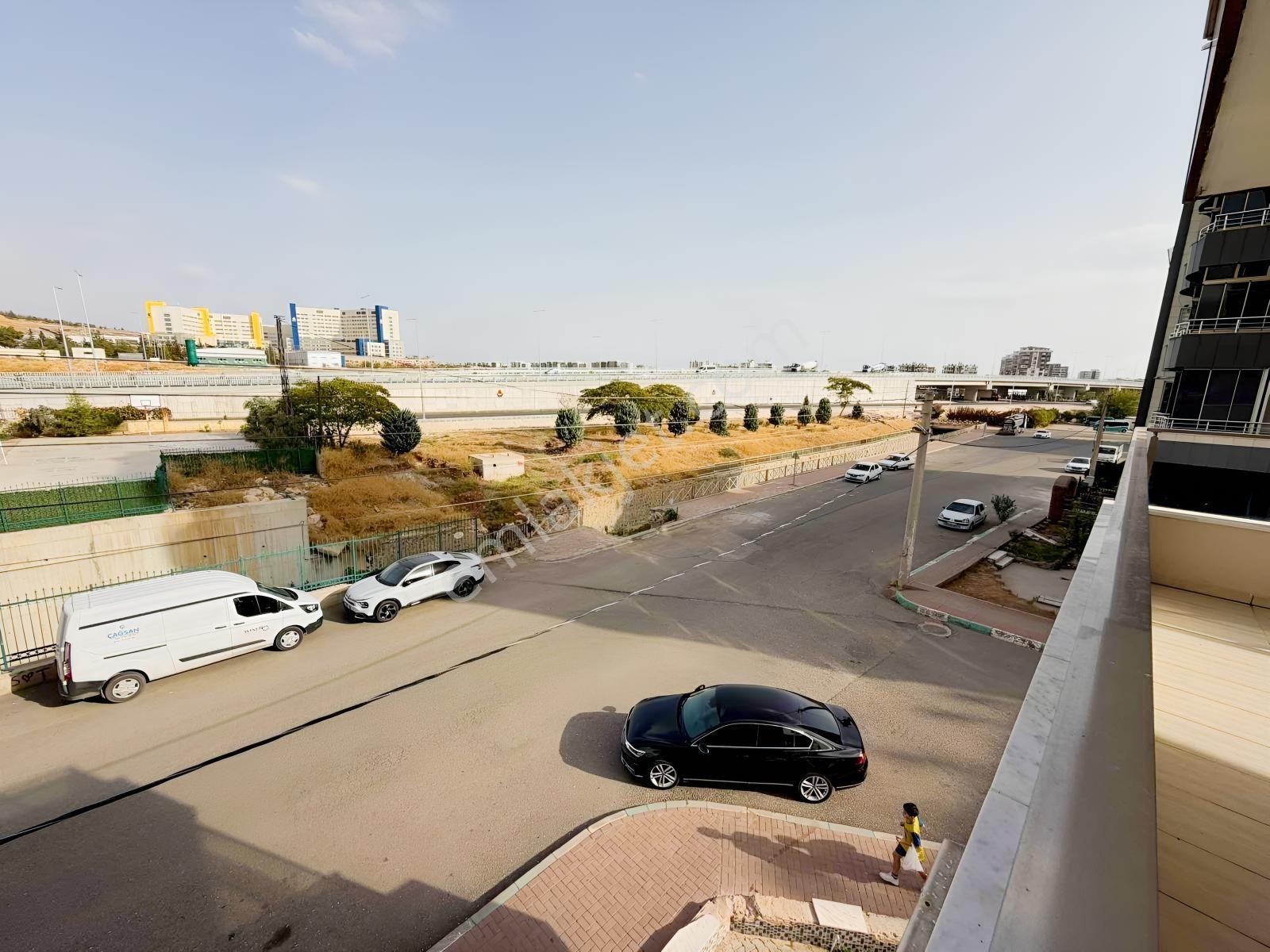 Şehir Hastanesi Civarı Satılık 4+1 Lüks Daire — fotoğraf 10