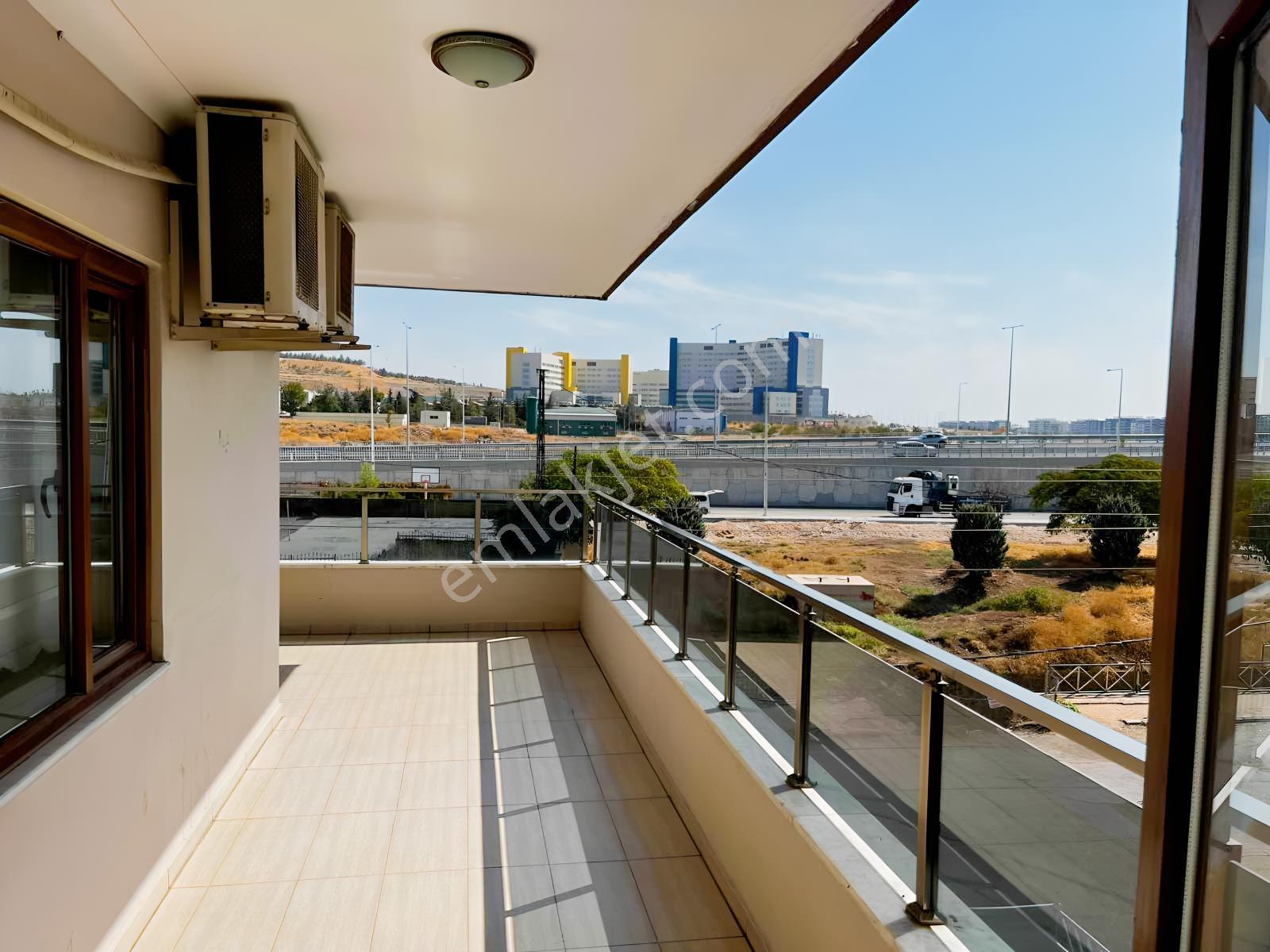 Şehir Hastanesi Civarı Satılık 4+1 Lüks Daire — fotoğraf 32