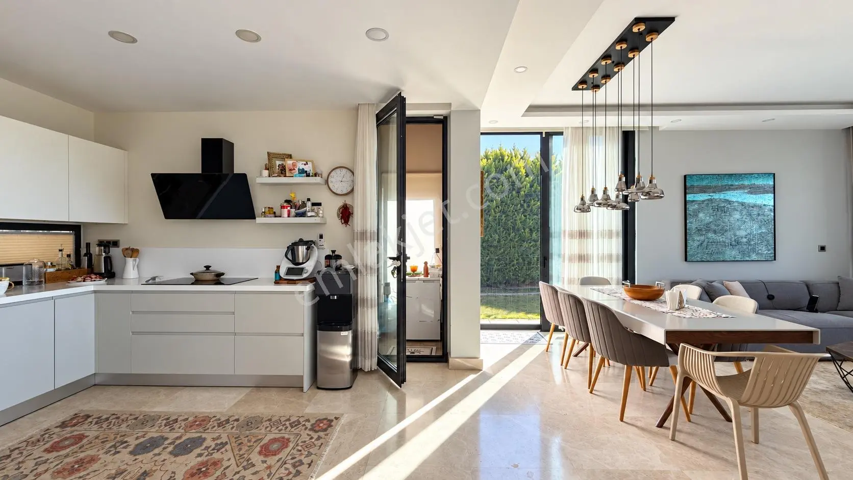 Yalıkavak'ta Merkezi Lokasyonda Satılık 5+1 Geniş Villa — fotoğraf 13