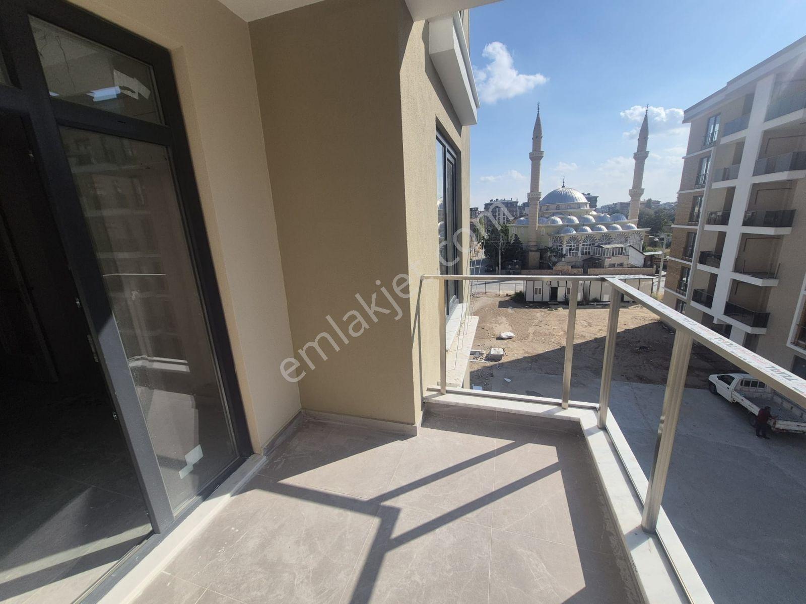 Akabe Mah.satılık Site İçi Ara Kat 2+1 Daire — fotoğraf 4
