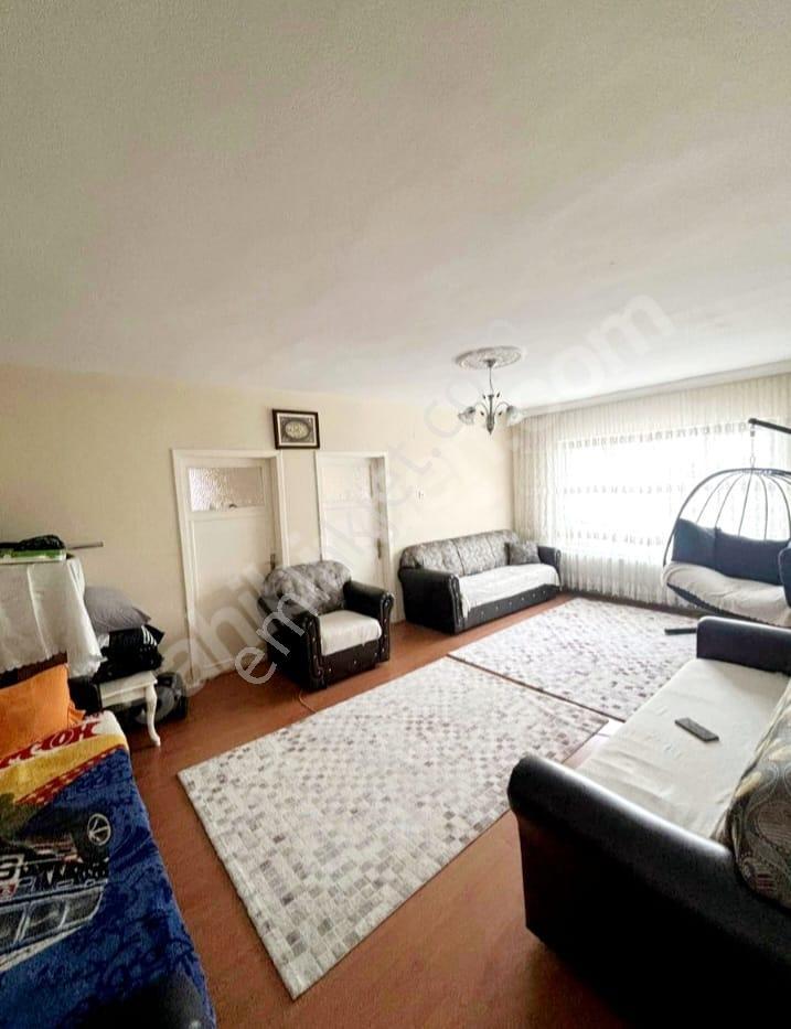 Benliler'den Cadde Üzerin'de 3+1 Katta Yapılı Acil Satılık Daire — fotoğraf 5
