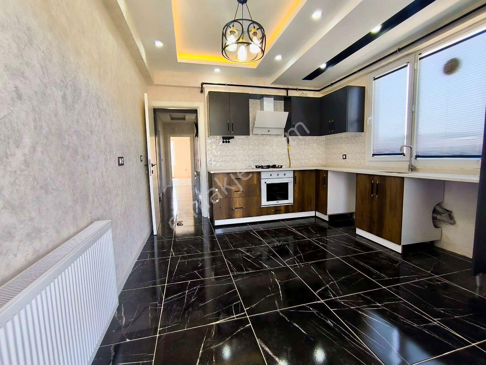 Karaköprü Atakent Emniyet Mevkiinde Harika Konumlu Bakımlı 2+1 Behram Yapı — fotoğraf 5