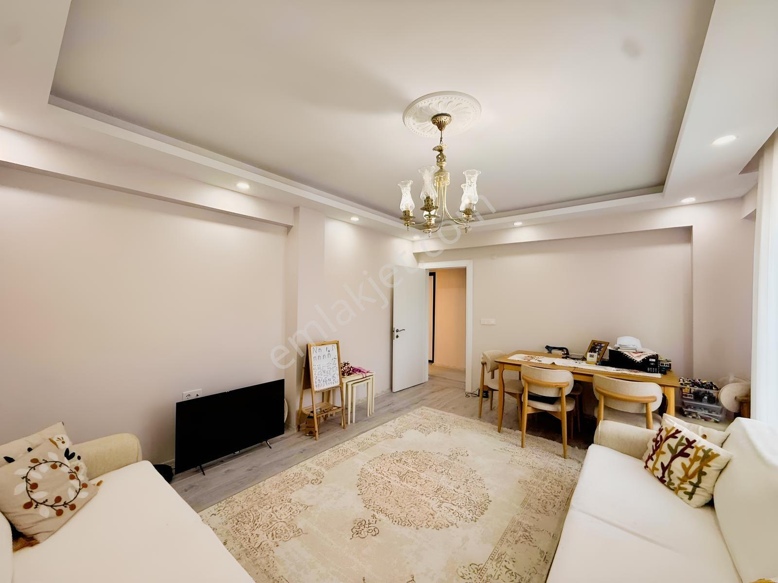 Kartepe Fsm Bağdat Caddesinde Satılık 2+1 Daire! — fotoğraf 10