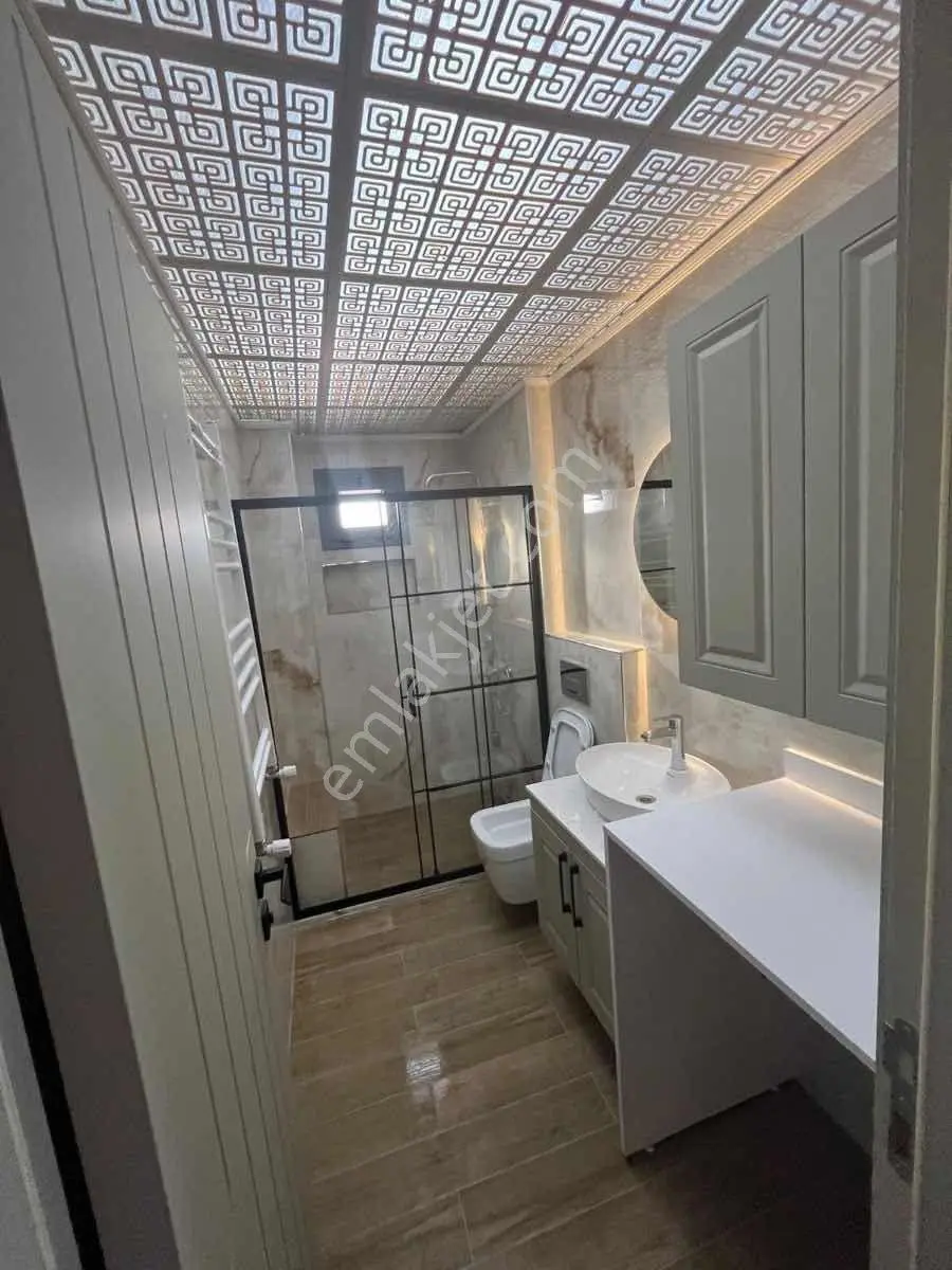 Aliağa Örnekkent’te 2025 Yapımı 2+1 | Balkonlu | Kiracılı | Krediye Uygun — fotoğraf 6