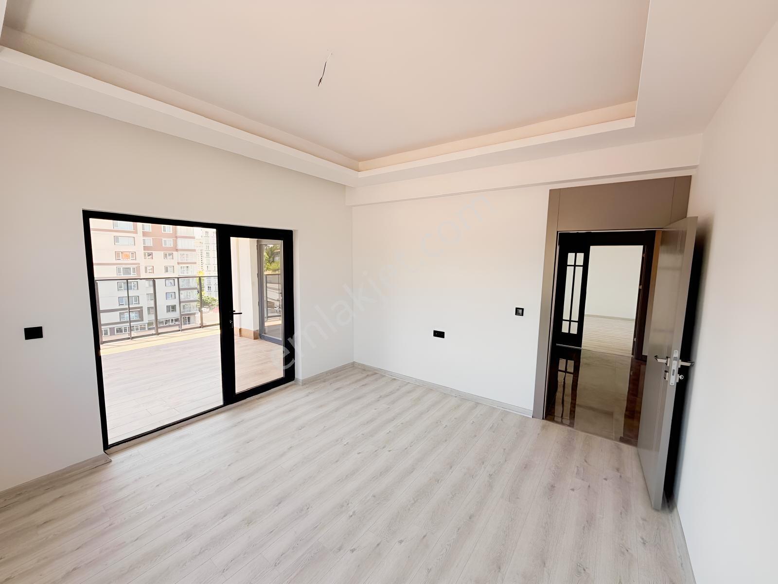 Bağlıca Mükemmel Konumda 4+1 Sıfır Daire — fotoğraf 3