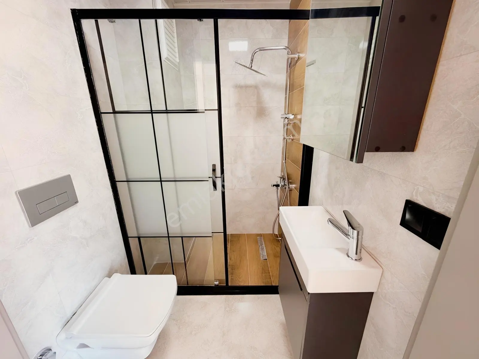 Bağlıca Mükemmel Konumda 4+1 Sıfır Daire — fotoğraf 24