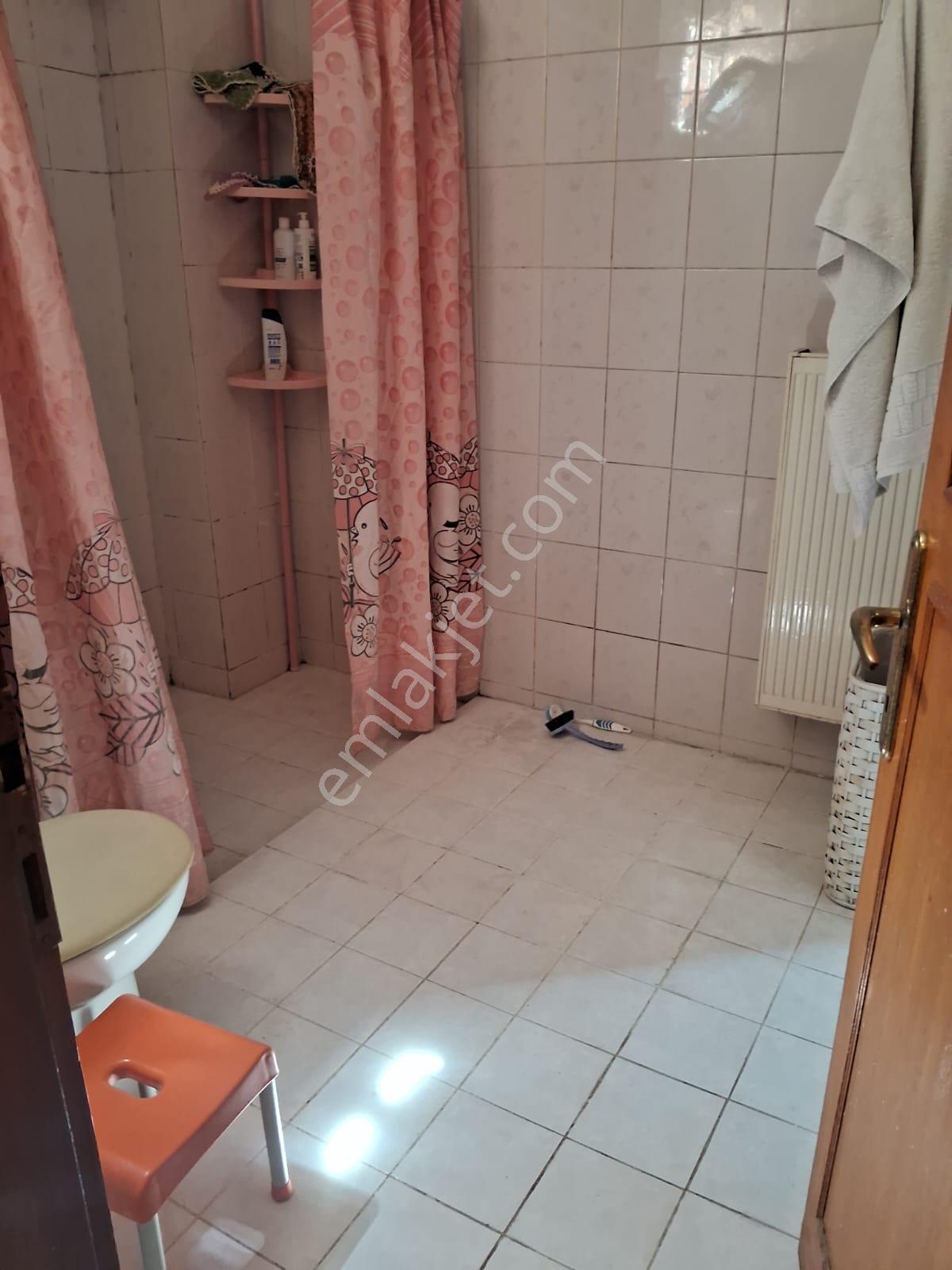 Amazon'dan İlkadım Liman Mah.de 148 M2 Geniş 3+1 Köşe Daire — fotoğraf 10