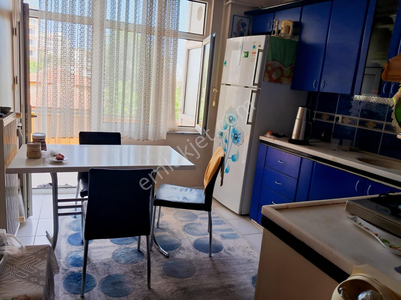 Amazon'dan İlkadım Liman Mah.de 148 M2 Geniş 3+1 Köşe Daire — fotoğraf 13