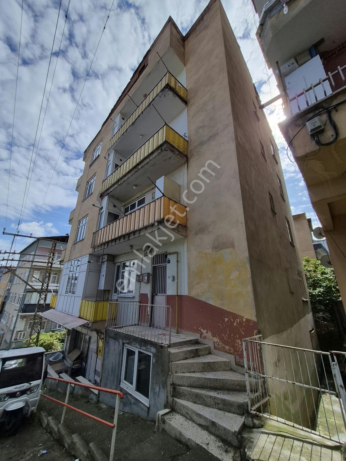 Amazon'dan İlkadım Liman Mah.de 148 M2 Geniş 3+1 Köşe Daire — fotoğraf 33