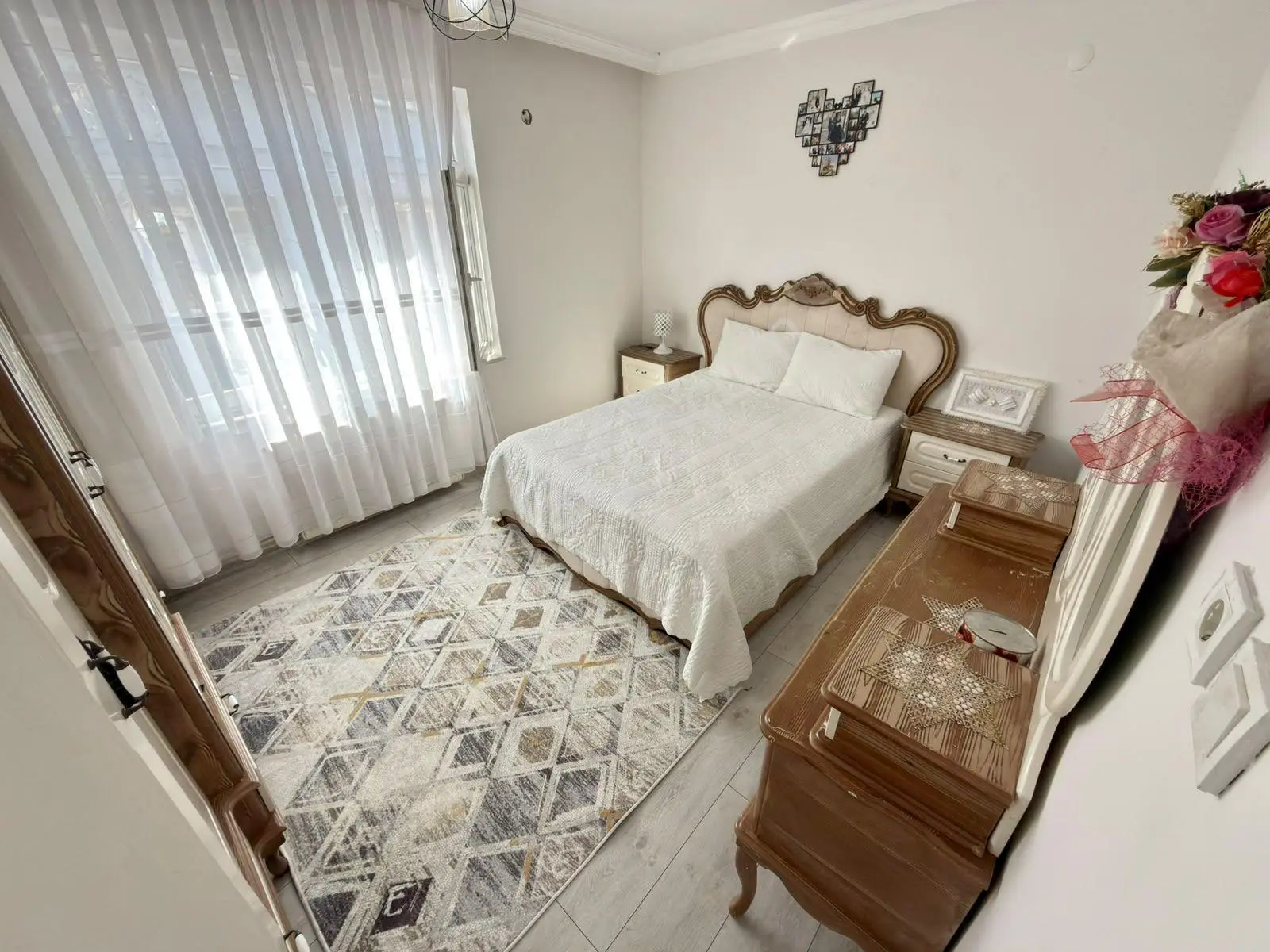 Yüksel'den Edremit Merkezin'de Teras Kullanımlı 3+1 Daire — fotoğraf 9