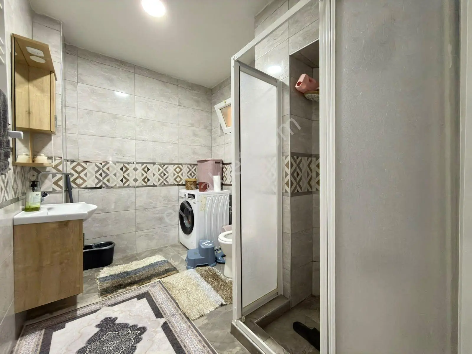 Yüksel'den Edremit Merkezin'de Teras Kullanımlı 3+1 Daire — fotoğraf 15