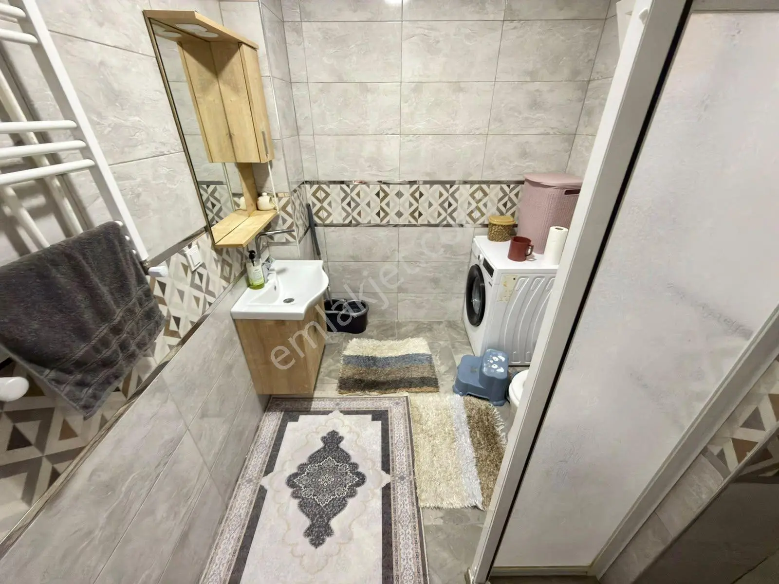 Yüksel'den Edremit Merkezin'de Teras Kullanımlı 3+1 Daire — fotoğraf 17