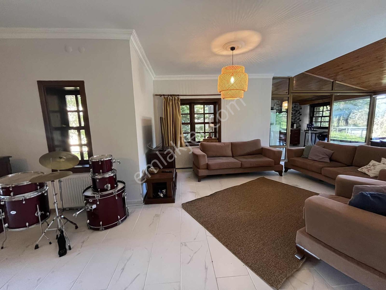 İmrenderede Doğayla Bütünleşen Özgün Taş Mimari 3+1 Villa — fotoğraf 6