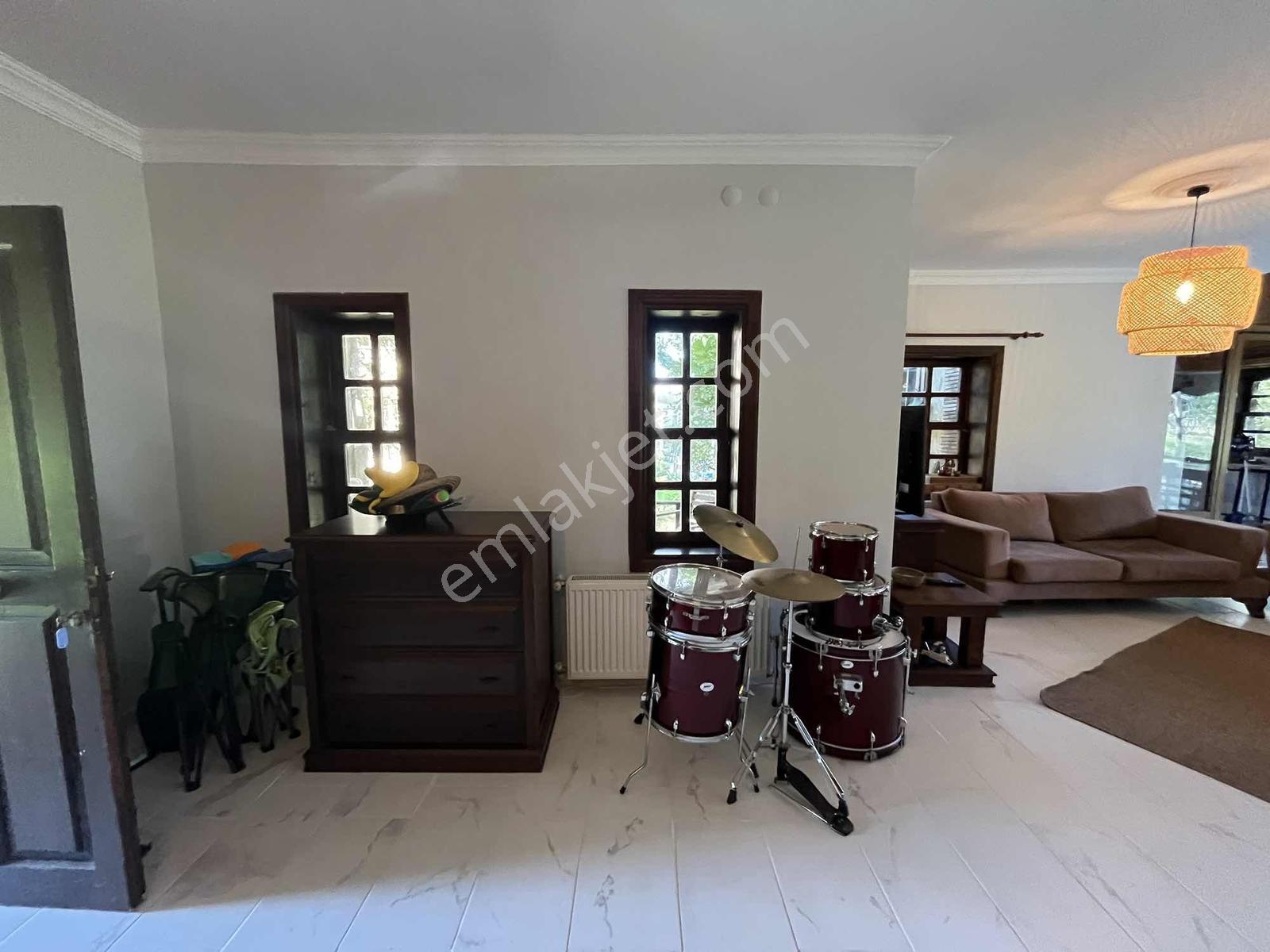 İmrenderede Doğayla Bütünleşen Özgün Taş Mimari 3+1 Villa — fotoğraf 8