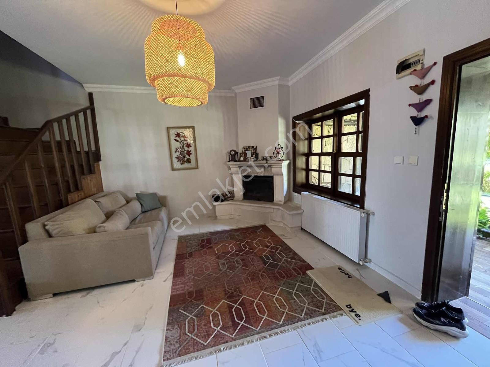 İmrenderede Doğayla Bütünleşen Özgün Taş Mimari 3+1 Villa — fotoğraf 13