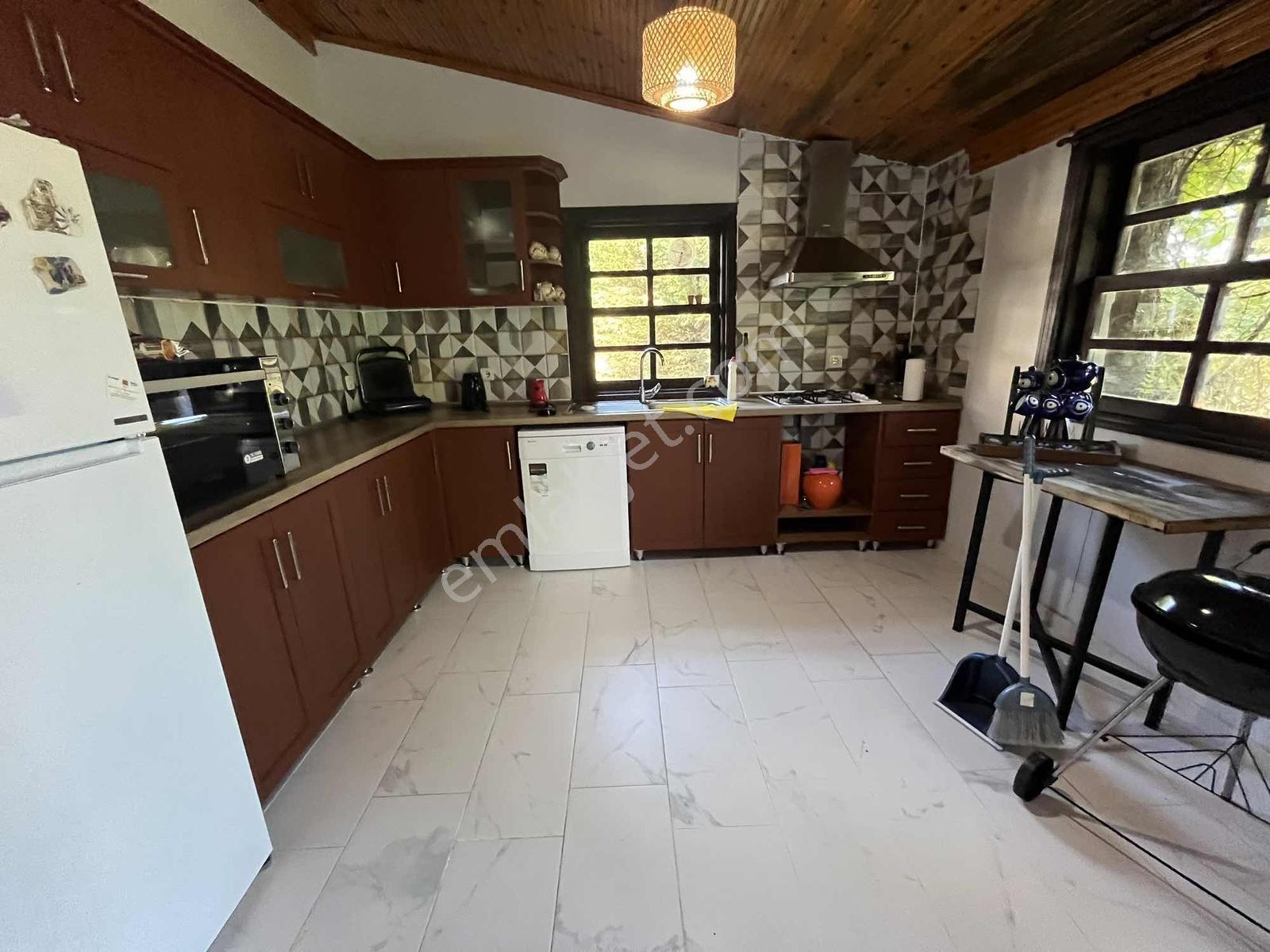 İmrenderede Doğayla Bütünleşen Özgün Taş Mimari 3+1 Villa — fotoğraf 31