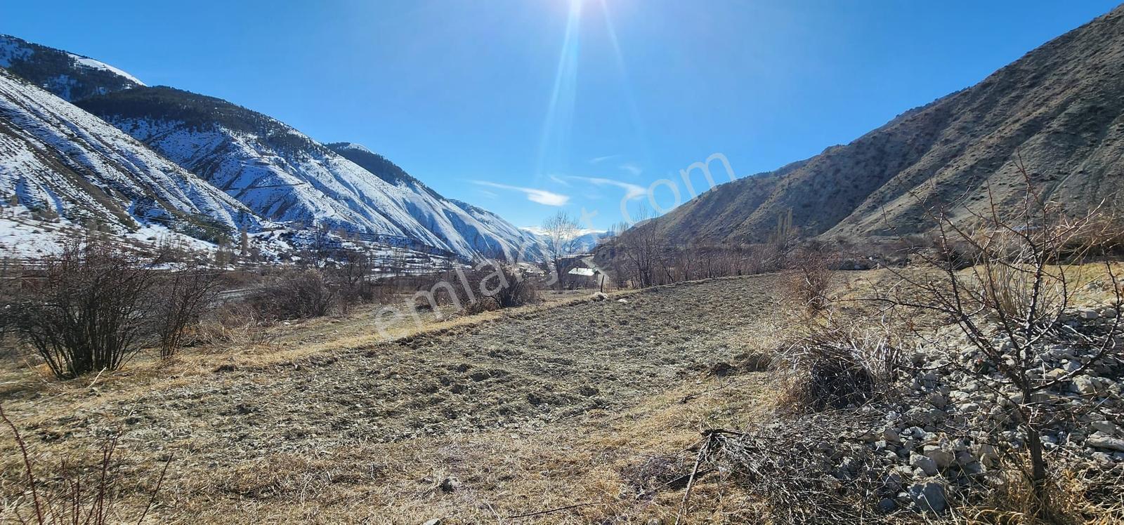 Lüx Erzurum'dan Tortum-oltu Yolunda Mükemmel Konumda Tarla