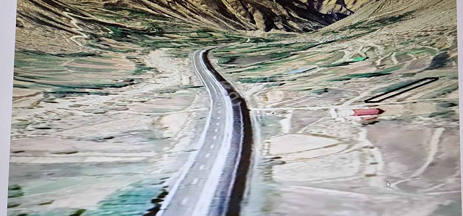 Lüx Erzurum'dan Tortum-oltu Yolunda Mükemmel Konumda Tarla — fotoğraf 10