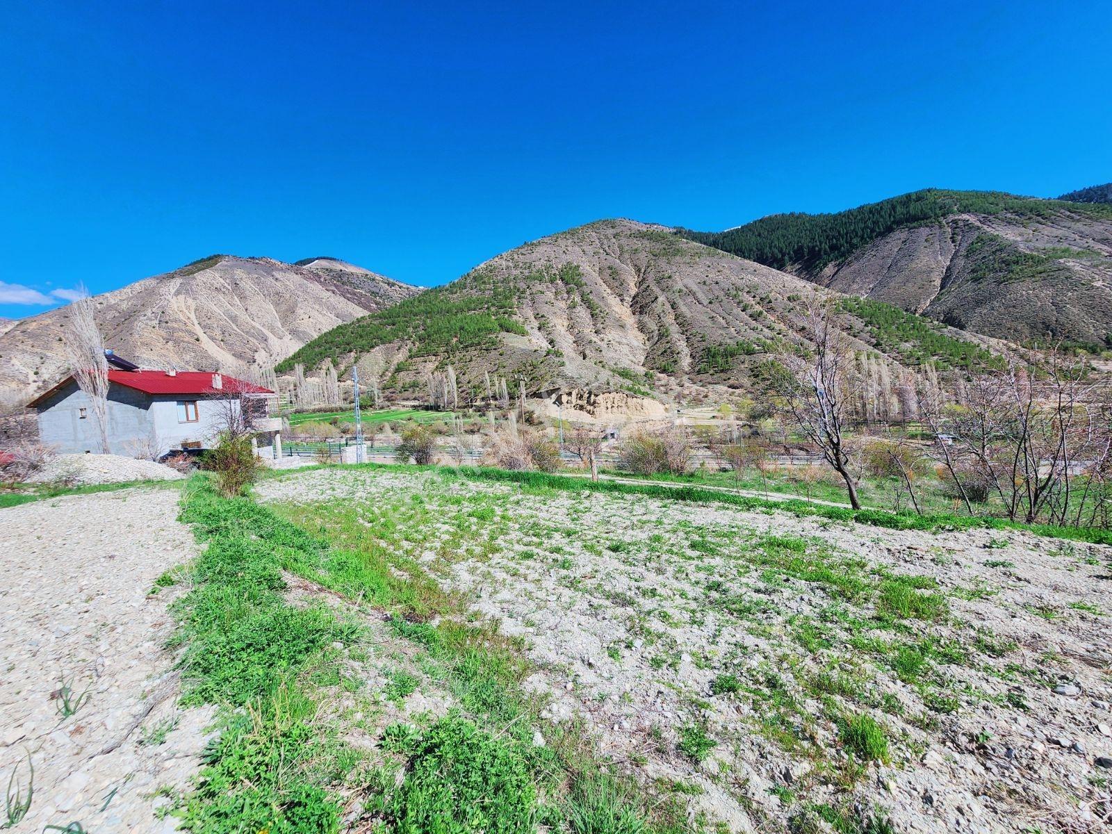 Lüx Erzurum'dan Tortum-oltu Yolunda Mükemmel Konumda Tarla — fotoğraf 21