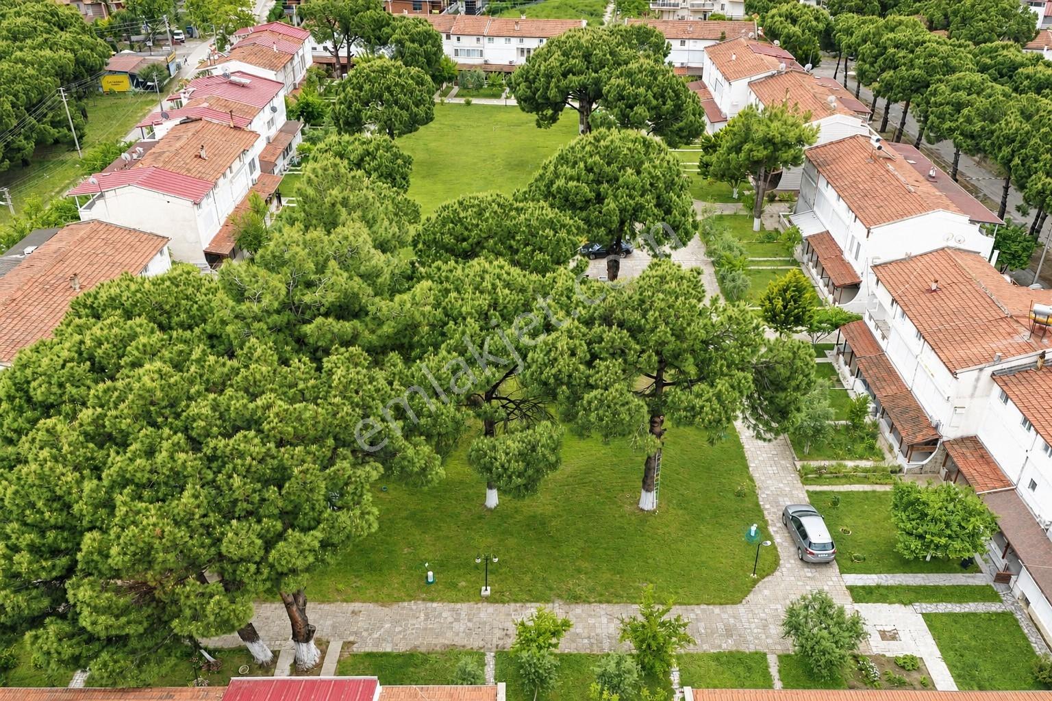 Umas Solutıon'dan Plaja 100 Metre - Bakımlı - Bahçeli 3+1 Villa — fotoğraf 6