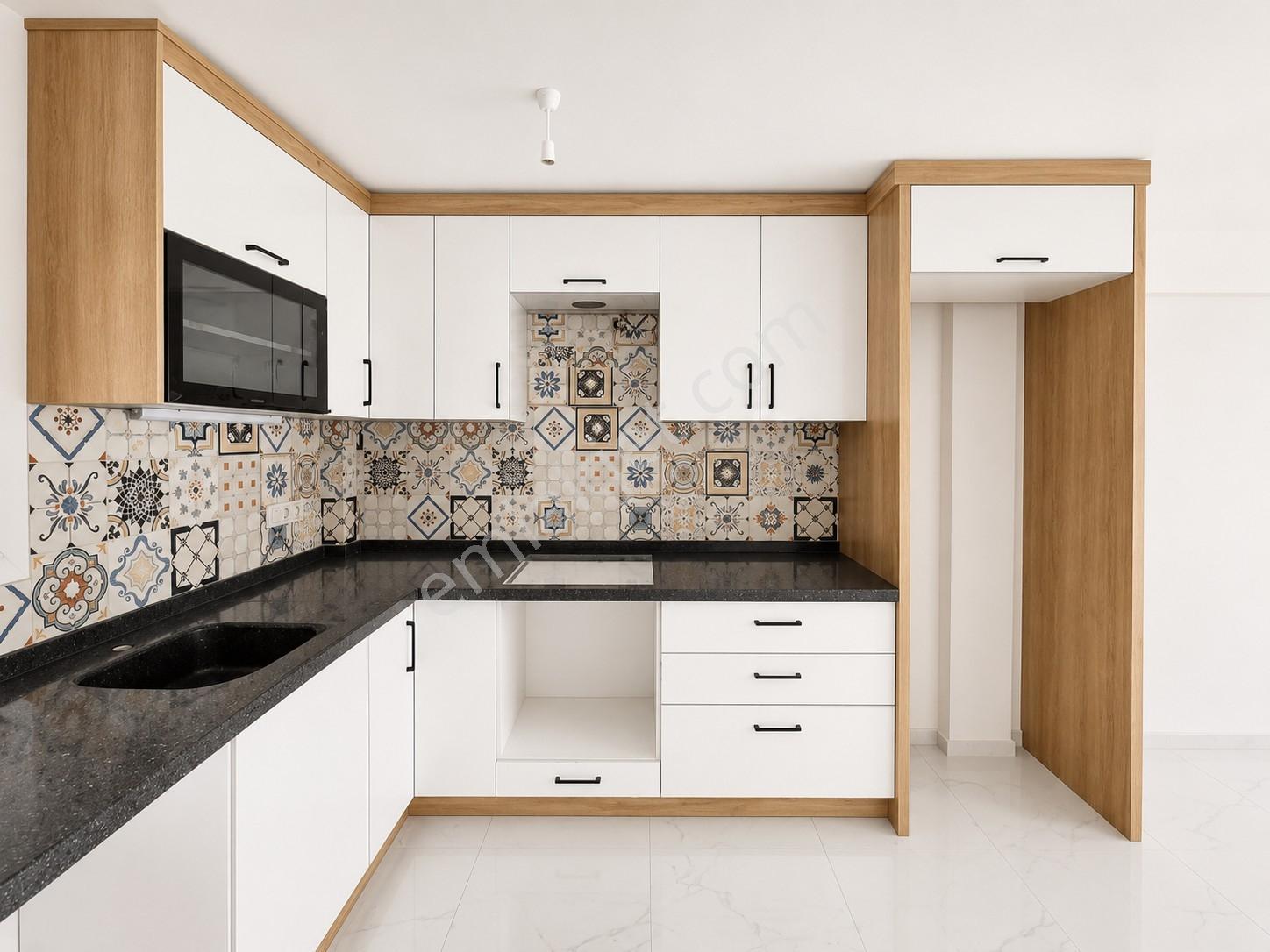Umas Solutıon'dan Plaja 100 Metre - Bakımlı - Bahçeli 3+1 Villa — fotoğraf 17