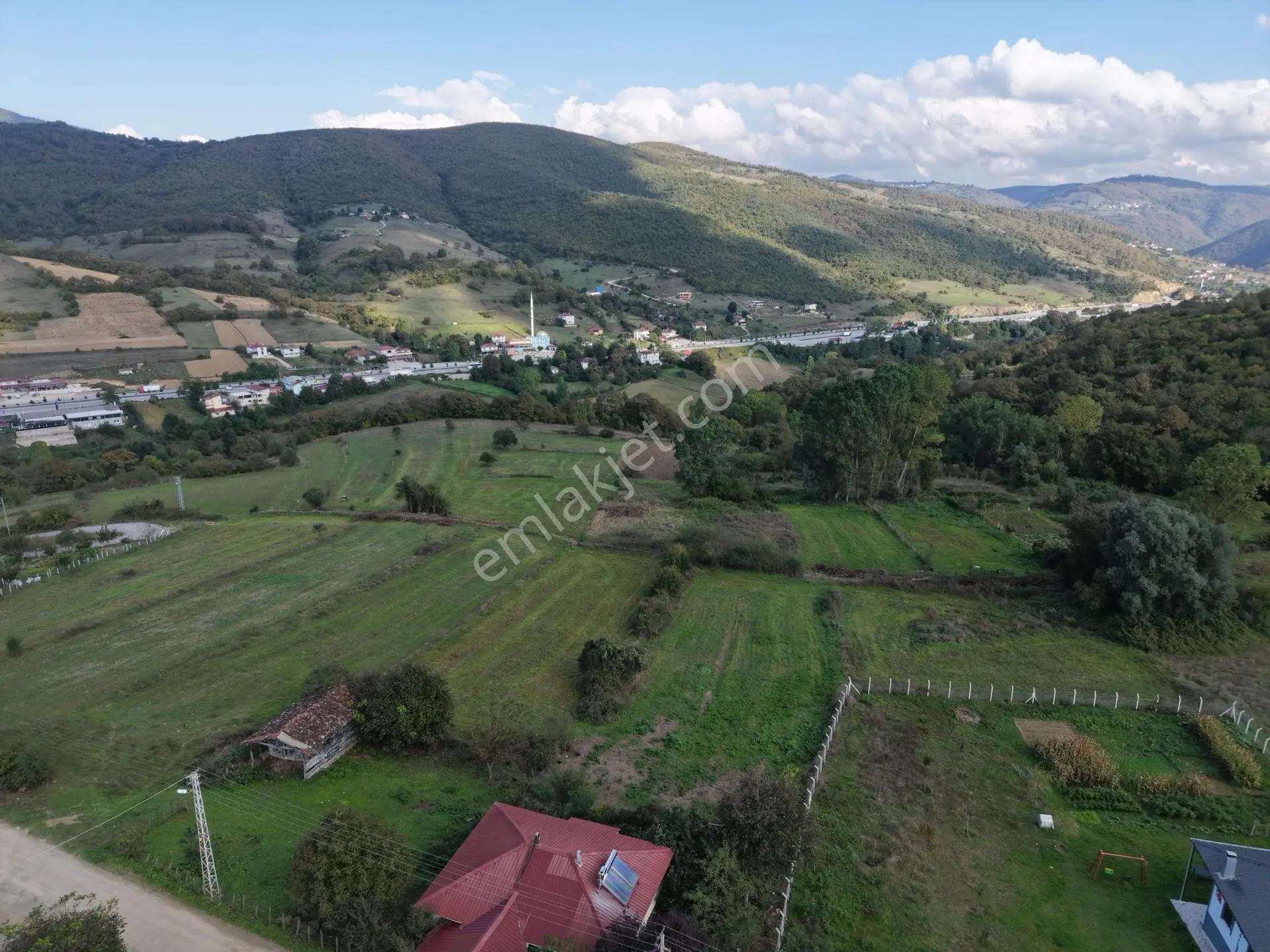 Kavak Çakallıda Köy Yerleşik Alan İçinde 1224 M2 Tarla — fotoğraf 4