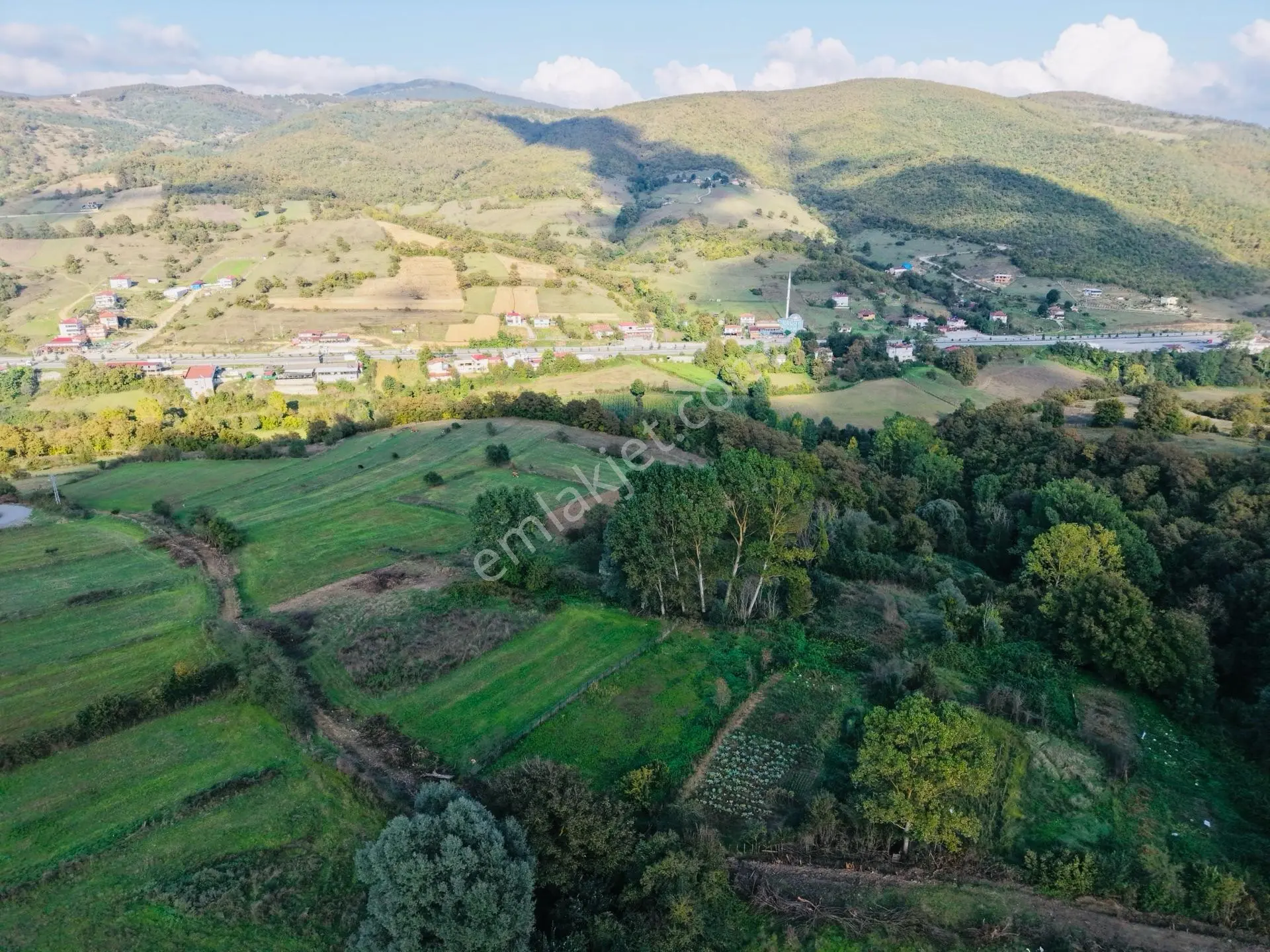 Kavak Çakallıda Köy Yerleşik Alan İçinde 1224 M2 Tarla — fotoğraf 5