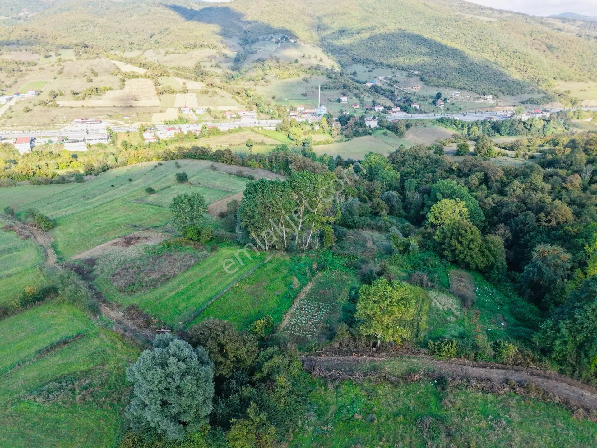 Kavak Çakallıda Köy Yerleşik Alan İçinde 1224 M2 Tarla — fotoğraf 14