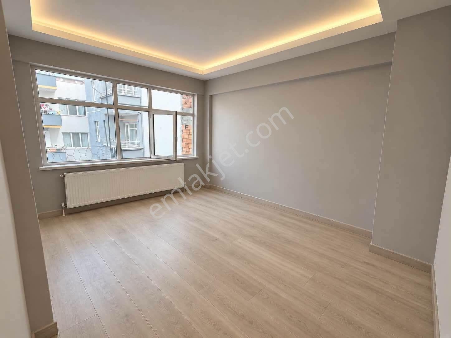 Samsun İlkadım Selahiye Mahallesi'nde İçi Yapılı Ebeveyn Banyolu 3.kat 3+1 Satılık Daire — fotoğraf 4