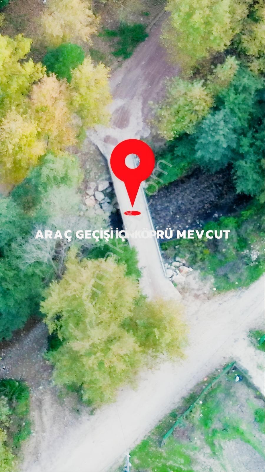 Oylat Yolunda Dere Boyu+tel Örgülü+ahşap Kulübeli Tarla Hobilik — fotoğraf 6