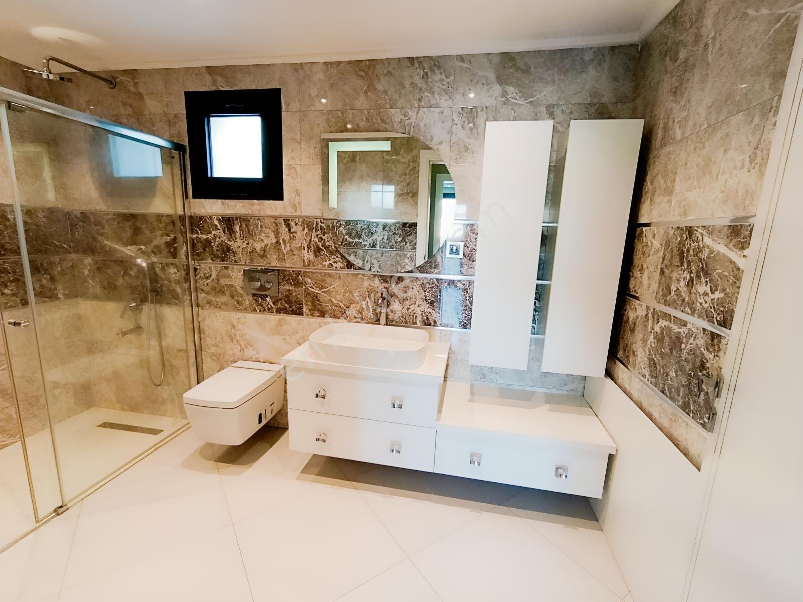 Kahramandere De 6+1, Her Yere Yakın Herkesten Uzak — fotoğraf 26