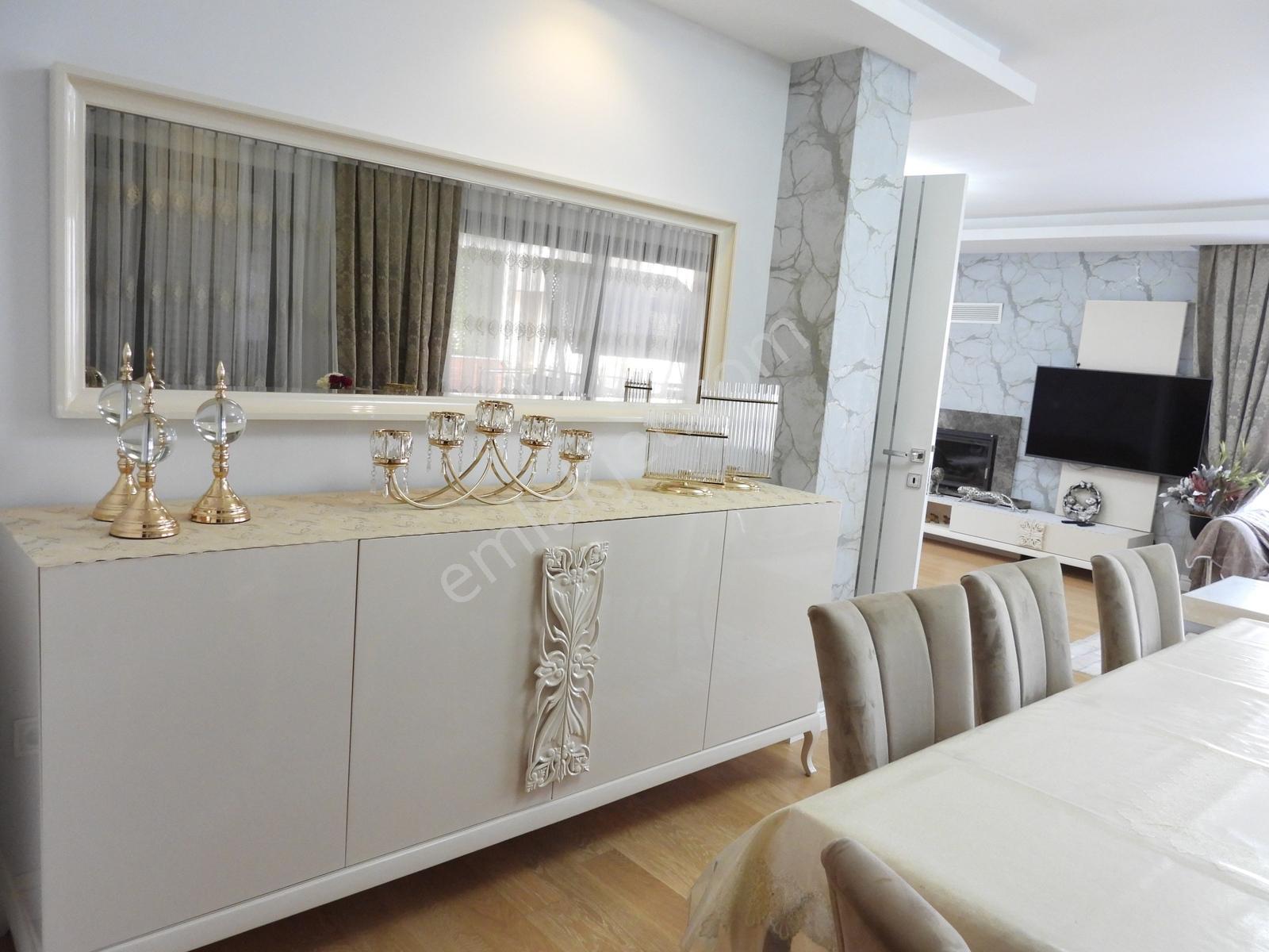 Kahramandere De 6+1, Her Yere Yakın Herkesten Uzak — fotoğraf 30