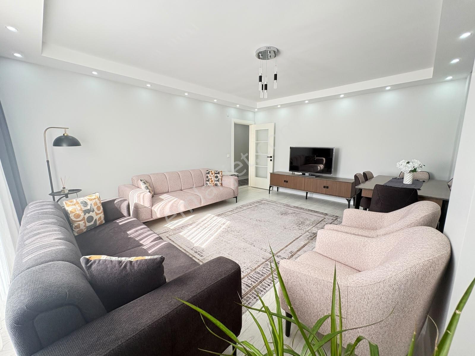 Issıkgöl Cad.'de Lüx 125m² Masrafsız, Geniş Ve Ferah 3+1 Daire — fotoğraf 2