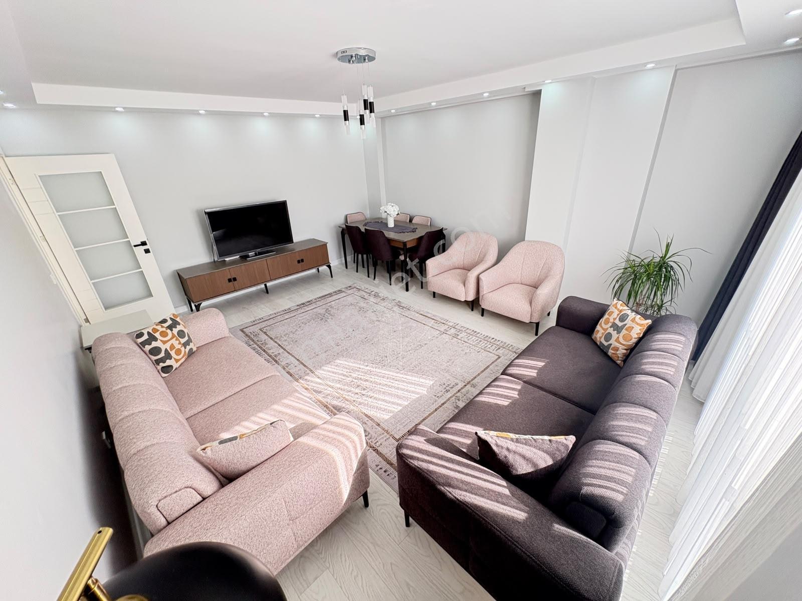Issıkgöl Cad.'de Lüx 125m² Masrafsız, Geniş Ve Ferah 3+1 Daire — fotoğraf 3