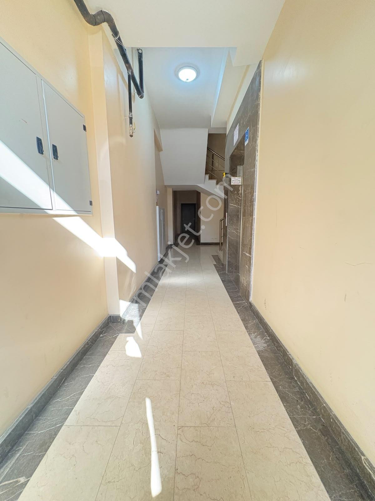 Issıkgöl Cad.'de Lüx 125m² Masrafsız, Geniş Ve Ferah 3+1 Daire — fotoğraf 31