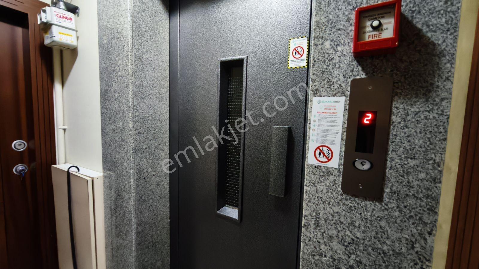 Eles Gayrimenkulden 2+1 3.kat Acıbadem Bademtat Yanı Metroya 2dk — fotoğraf 20