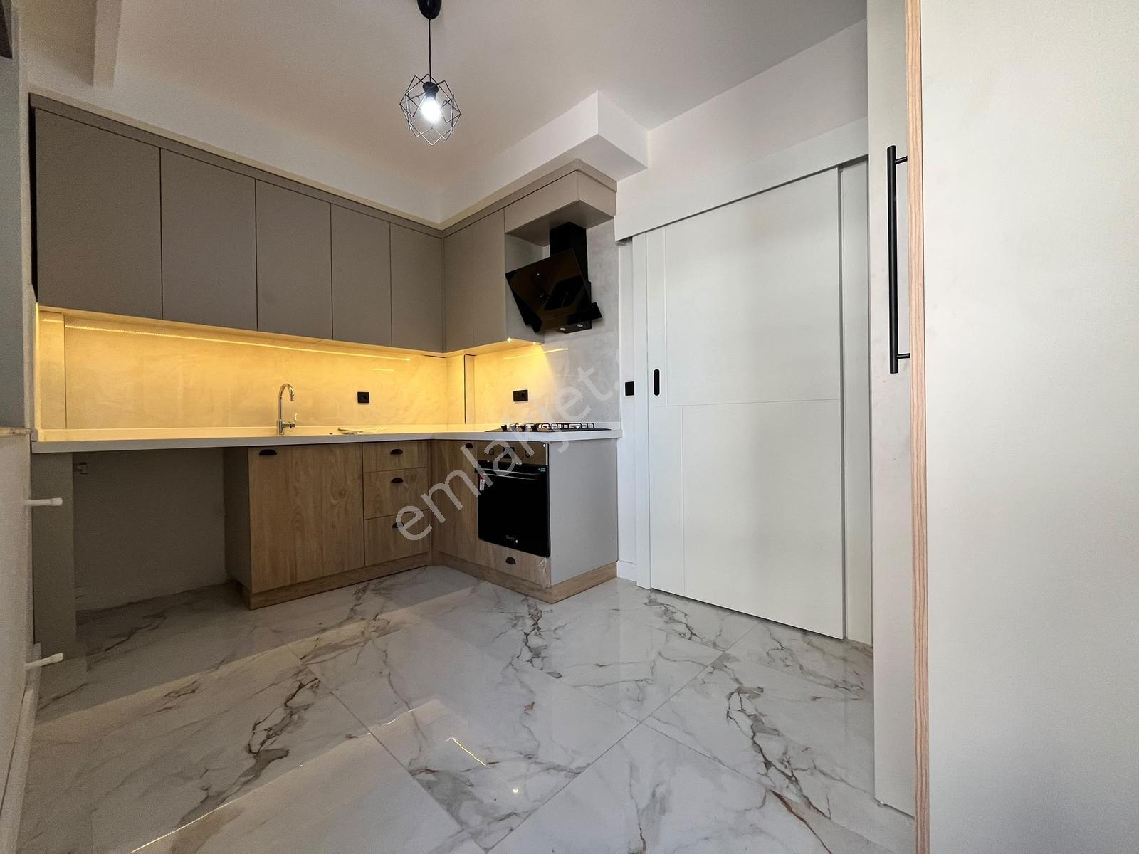 2+1 90m2 Katta Klimalı Mobilyalı Sıfır Daire — fotoğraf 15