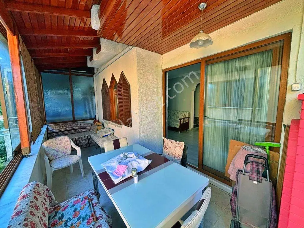Yetkisi Uytundan Pelitköyde Denize 50 Mt. Doğalgazlı 3+1 Villa — fotoğraf 14