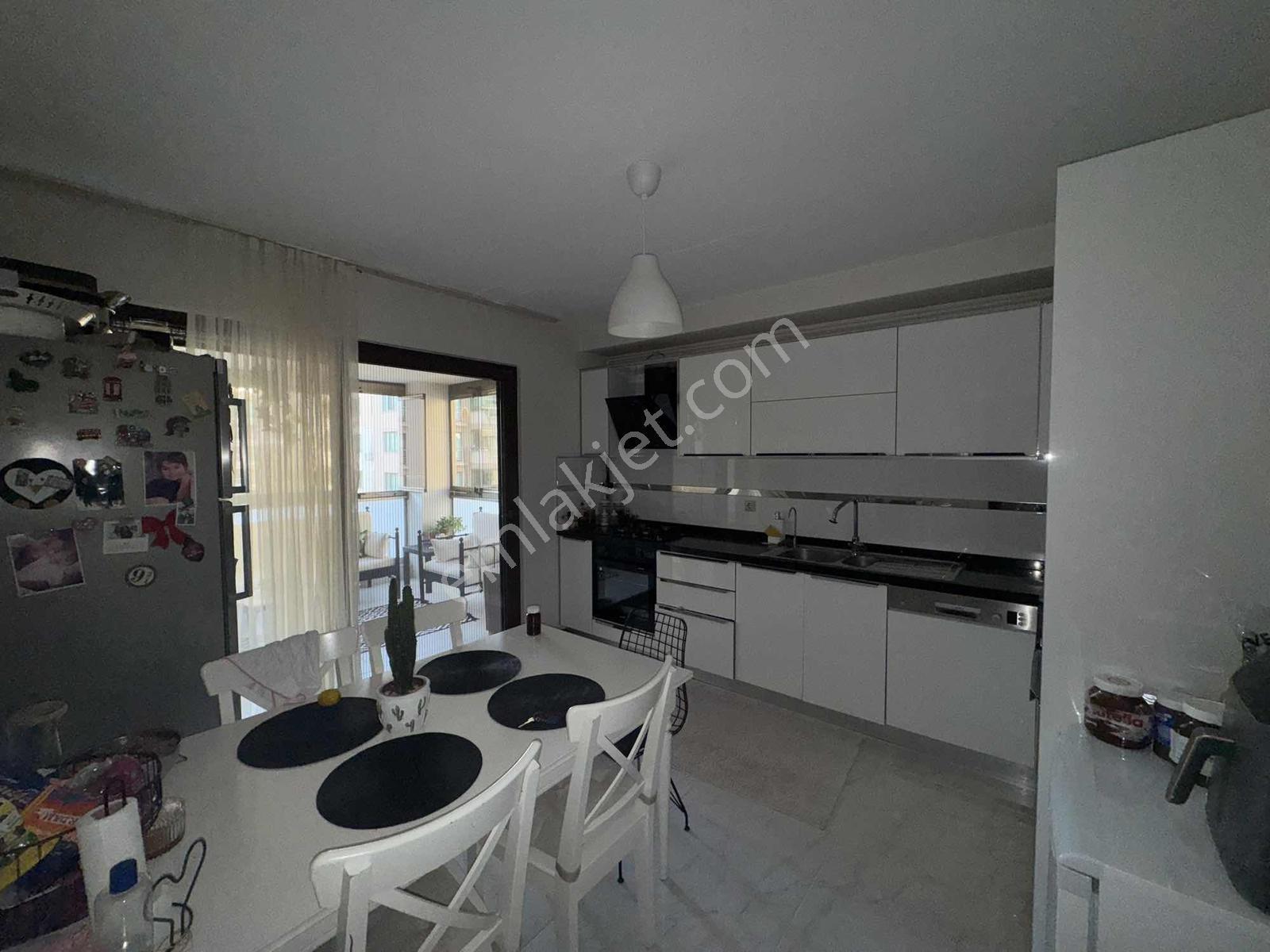 23 Nisan'da Site İçerisinde Kullanışlı Şık 3+1 Daire — fotoğraf 12