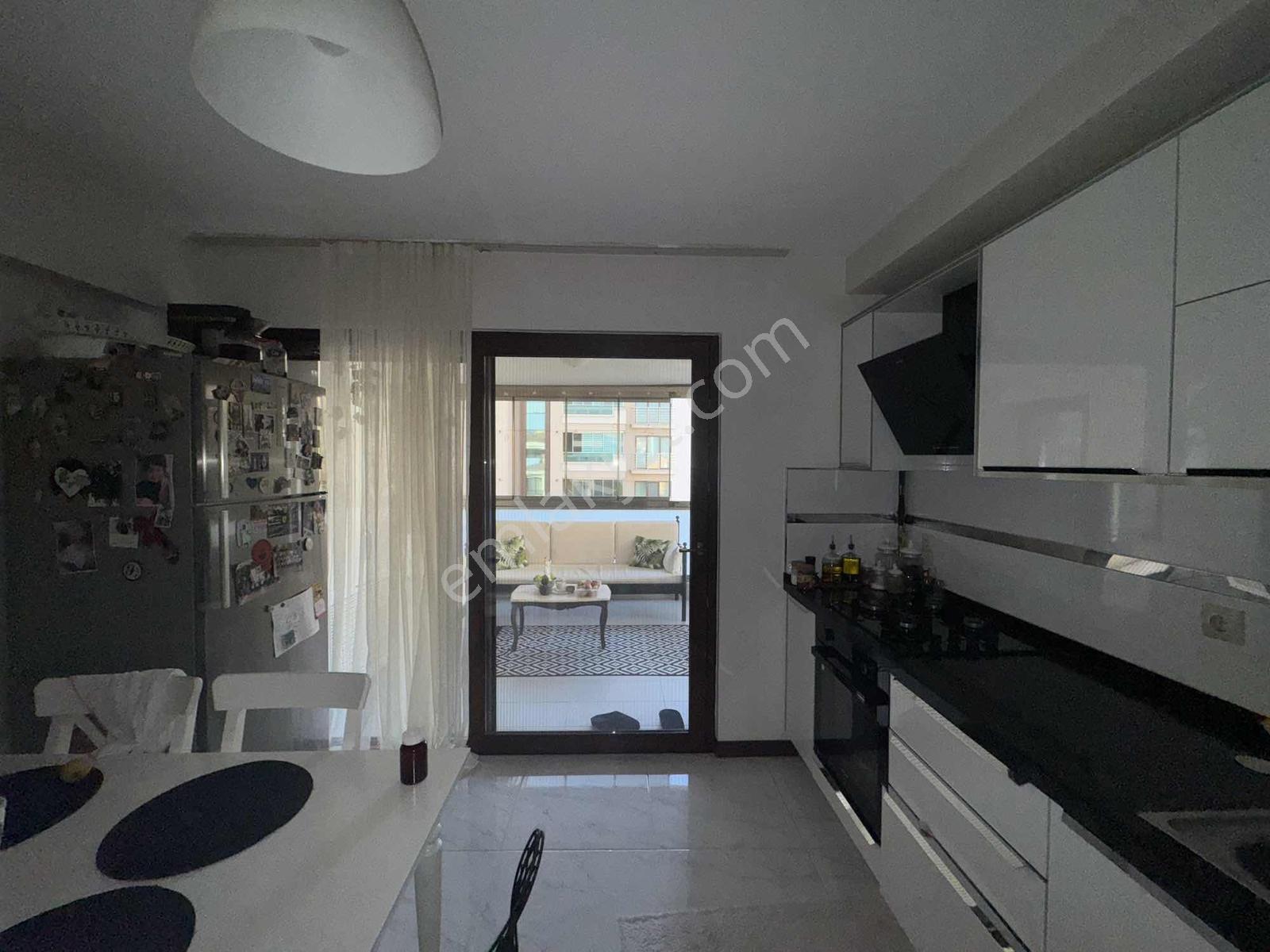 23 Nisan'da Site İçerisinde Kullanışlı Şık 3+1 Daire — fotoğraf 15