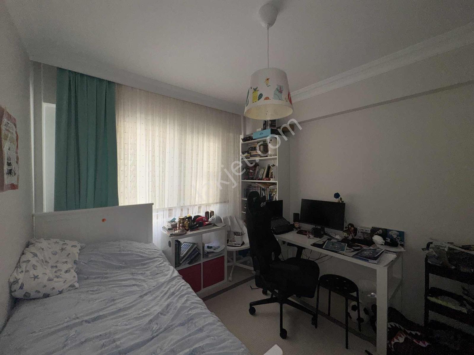23 Nisan'da Site İçerisinde Kullanışlı Şık 3+1 Daire — fotoğraf 23