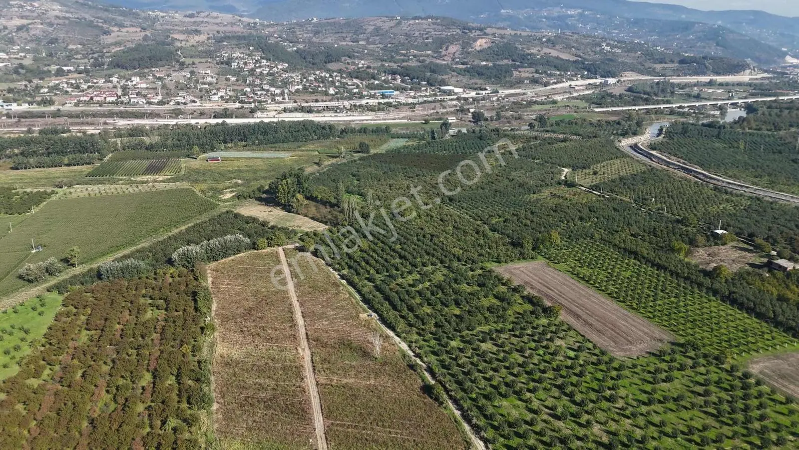 Remax Design Geyve'de 28.604 M2 Tarla — fotoğraf 18