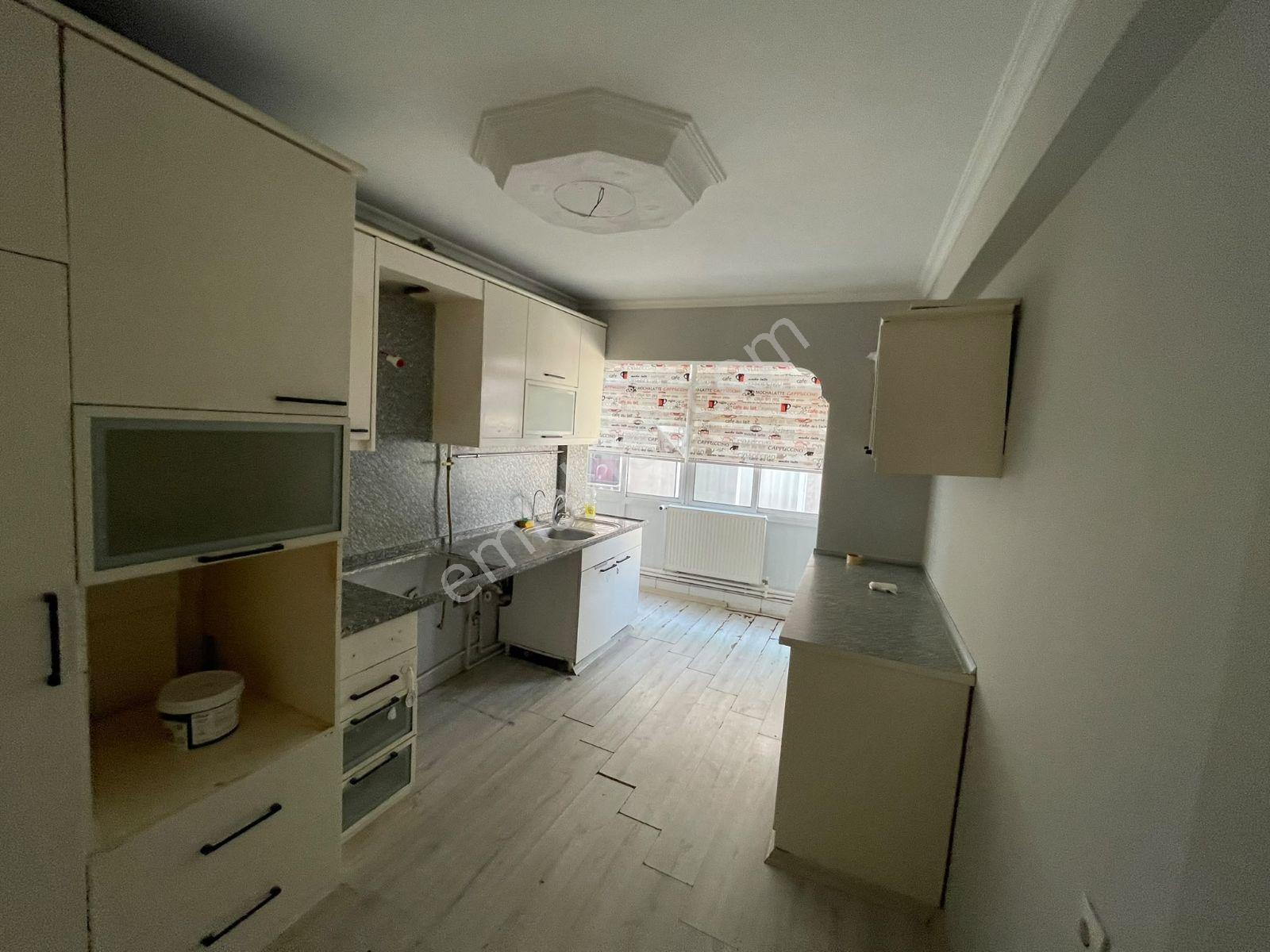 Konak İnönü Mahallesi'nde Merkezi Konumda Satılık 2+1 — fotoğraf 22